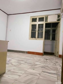 隴海路新鄭路地膜廠家屬院 兩臥朝陽急售 附贈(zèng)家具家電 停車便捷